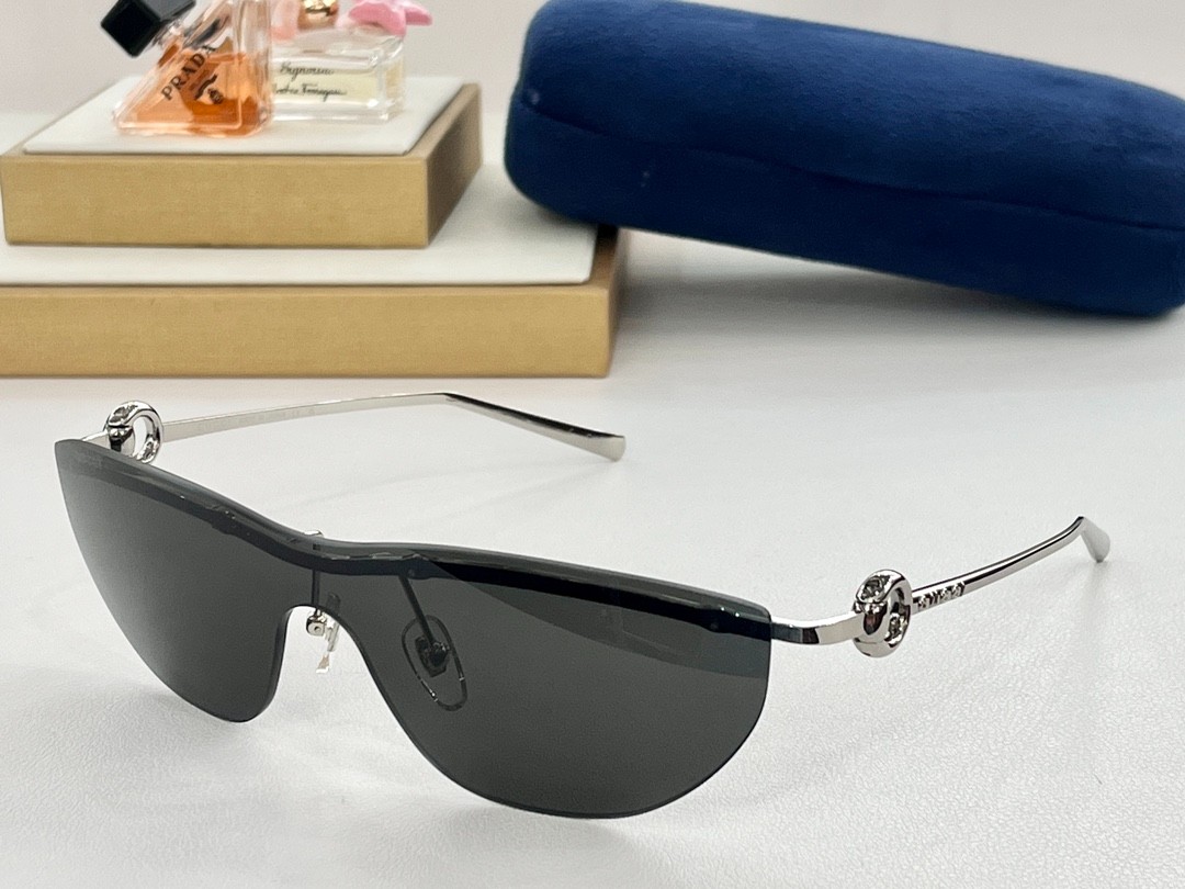 Gucci 02 glasses