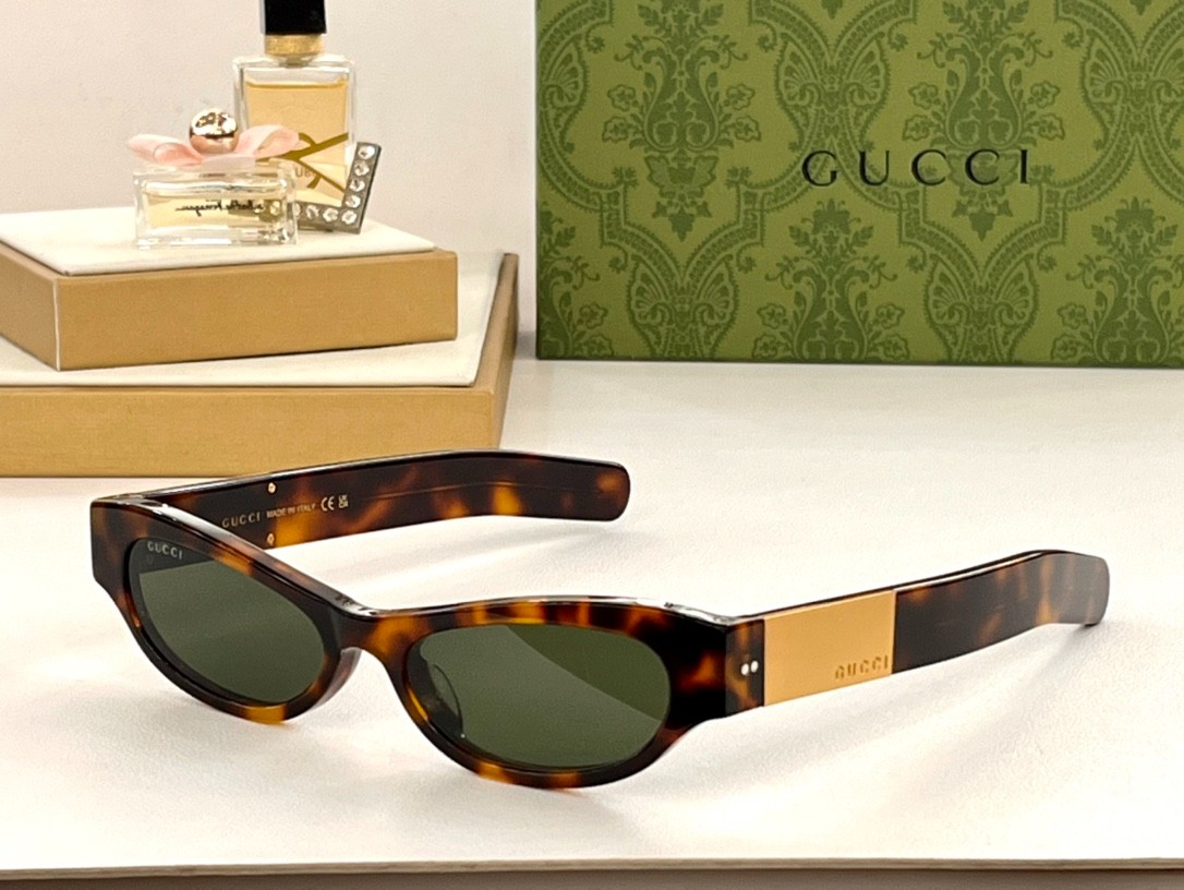 Gucci 02 glasses