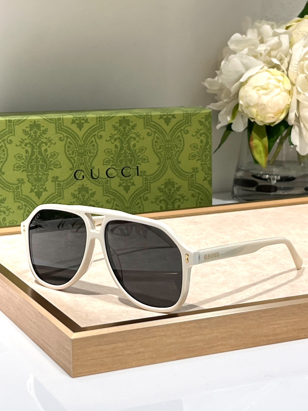Gucci 02 glasses