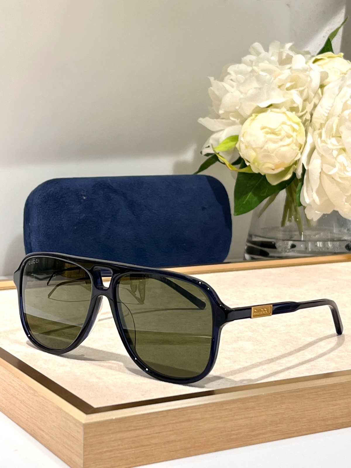 Gucci 02 glasses