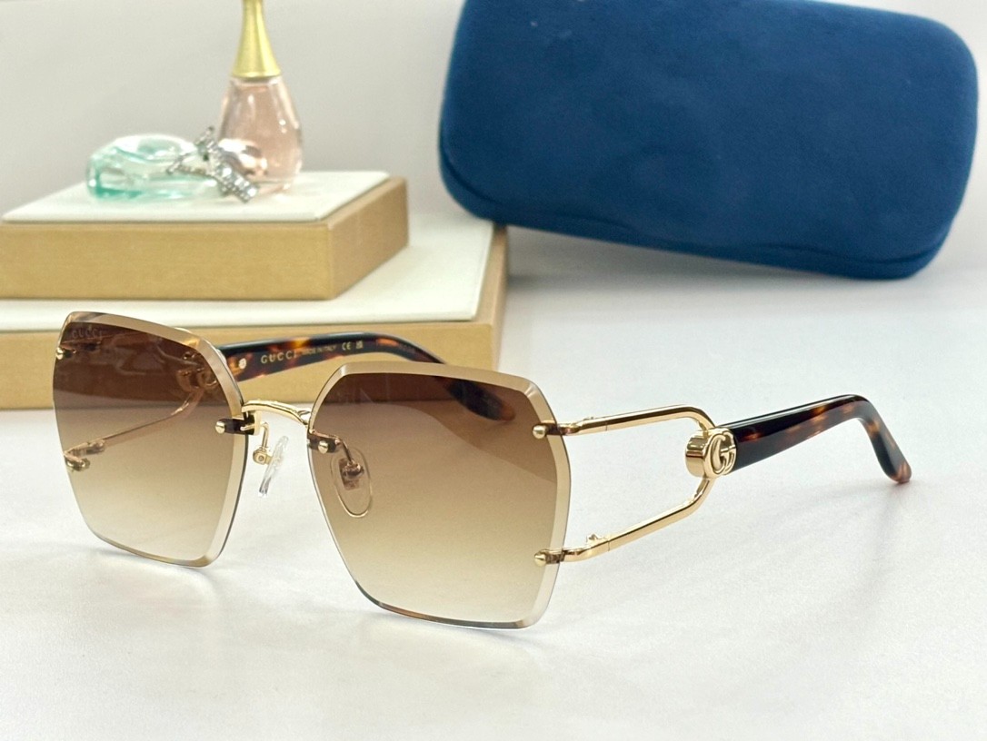 Gucci 02 glasses