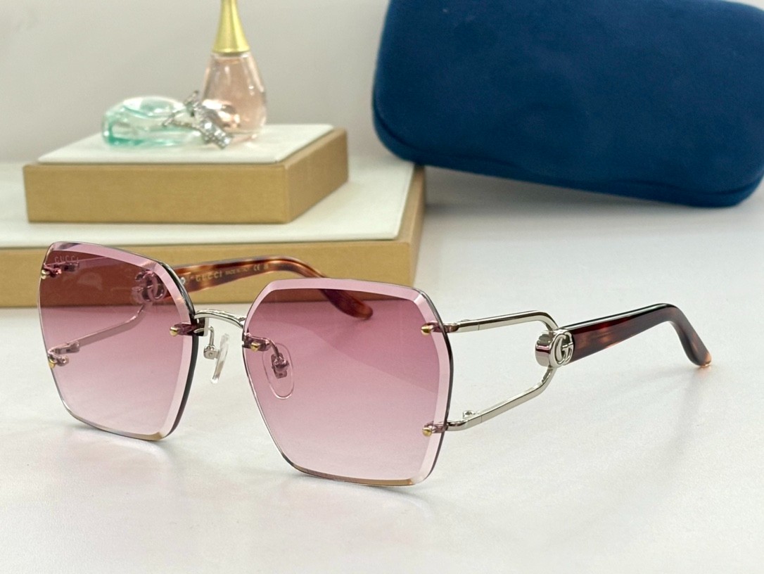 Gucci 02 glasses
