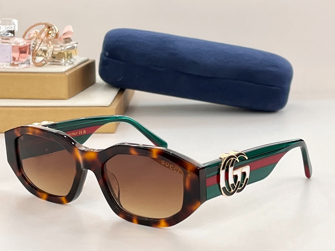 Gucci 02 glasses