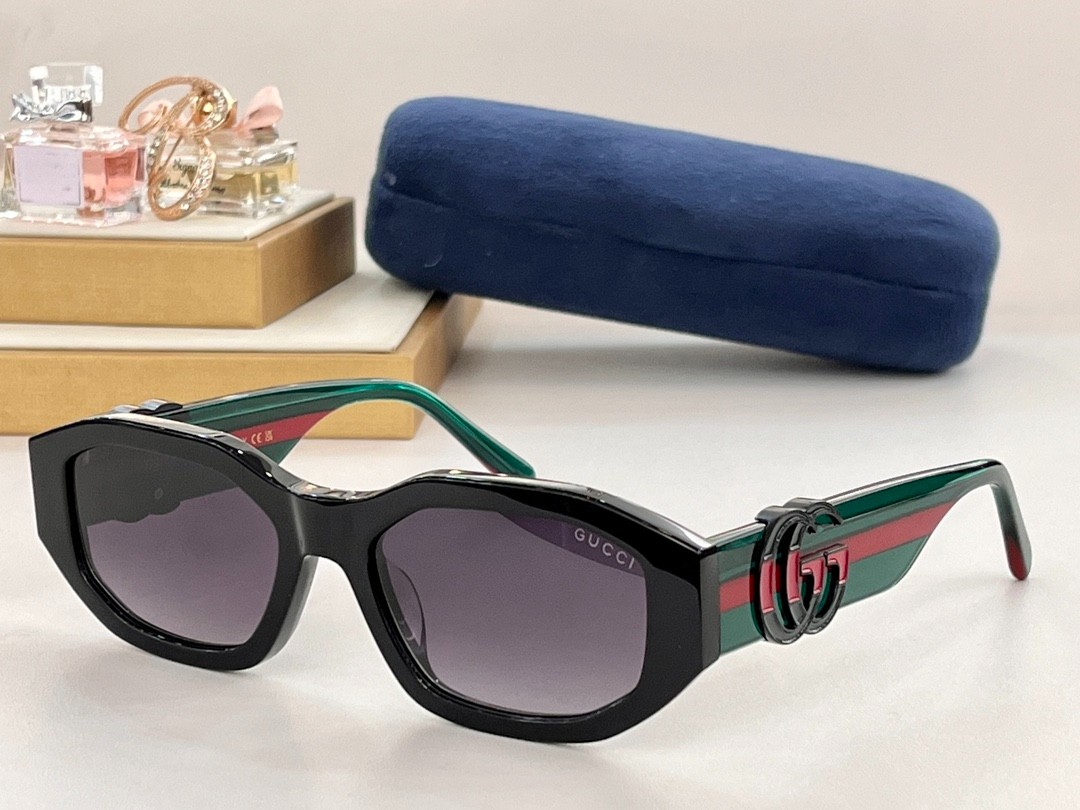 Gucci 02 glasses