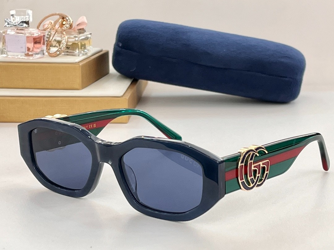 Gucci 02 glasses