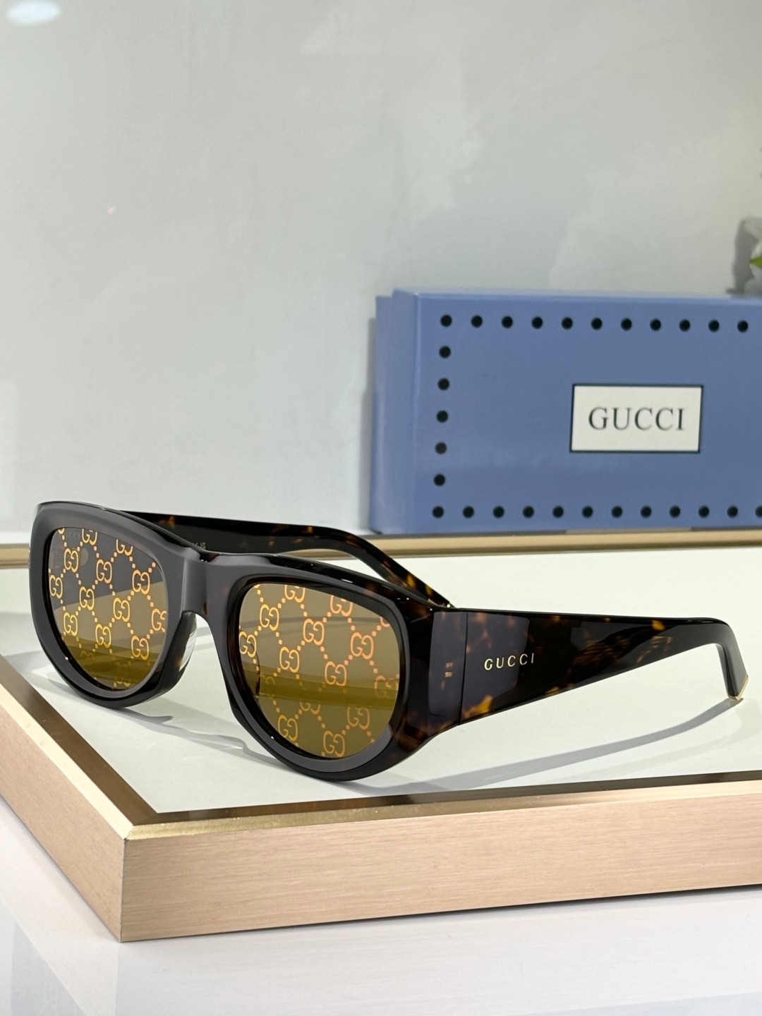 Gucci 01 glasses