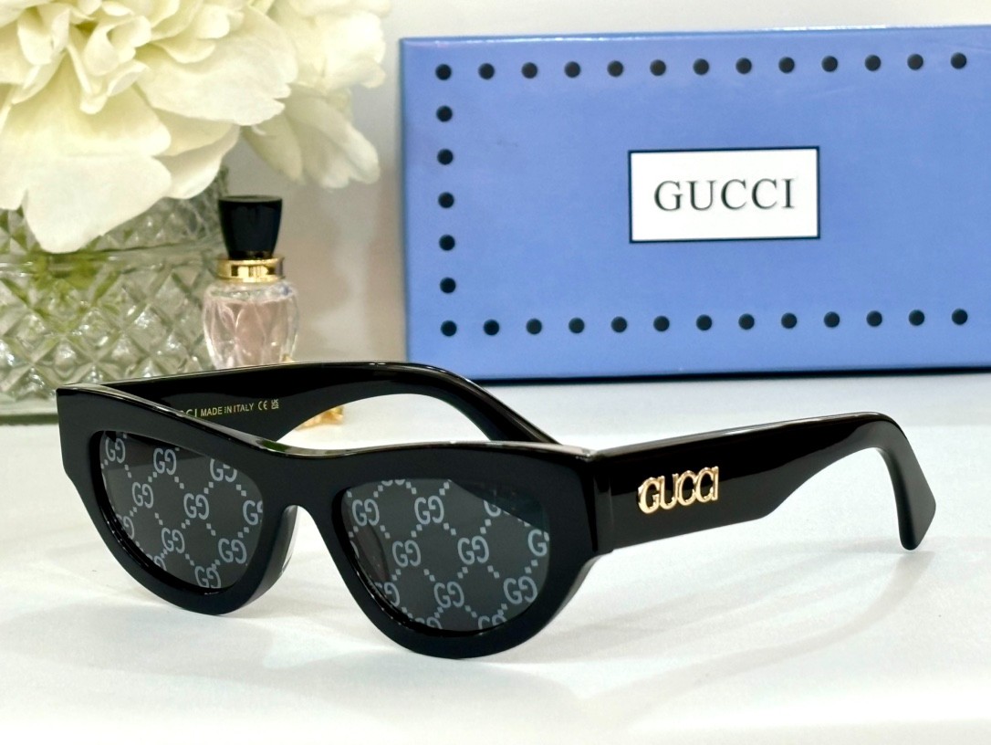 Gucci 01 glasses