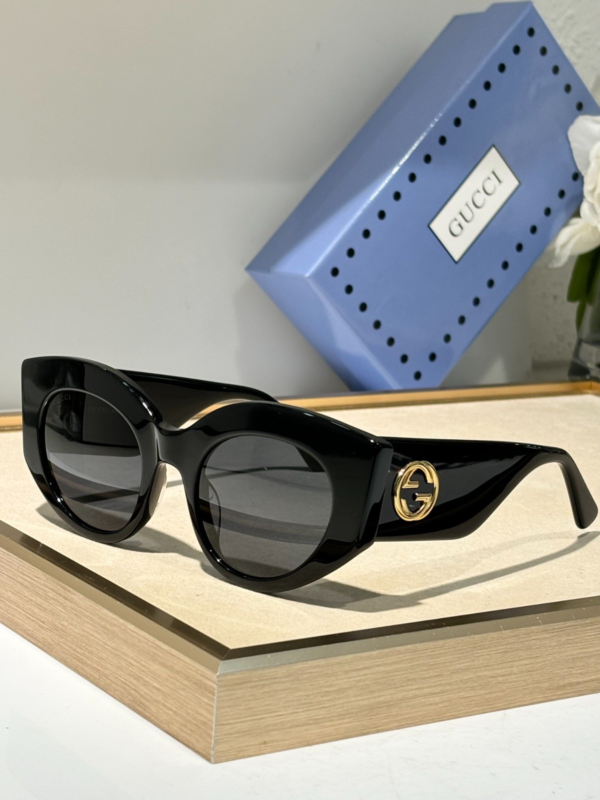 Gucci 01 glasses