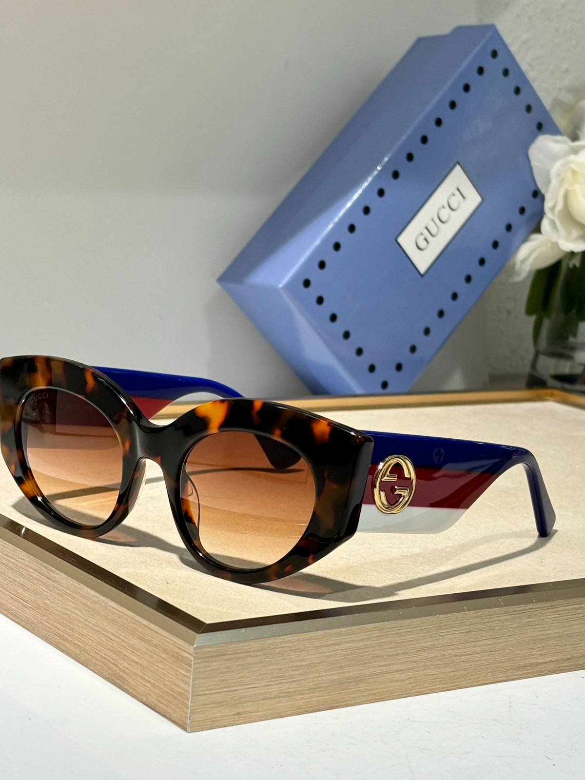 Gucci 01 glasses