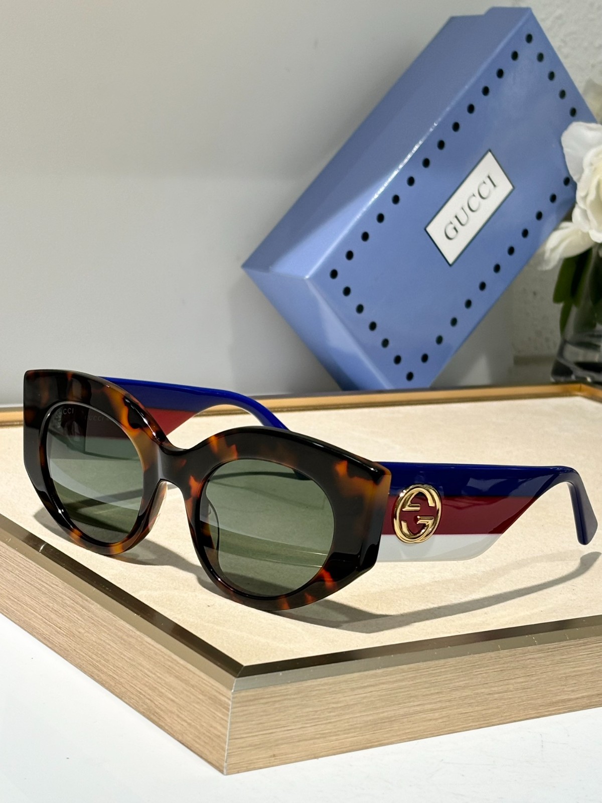 Gucci 01 glasses