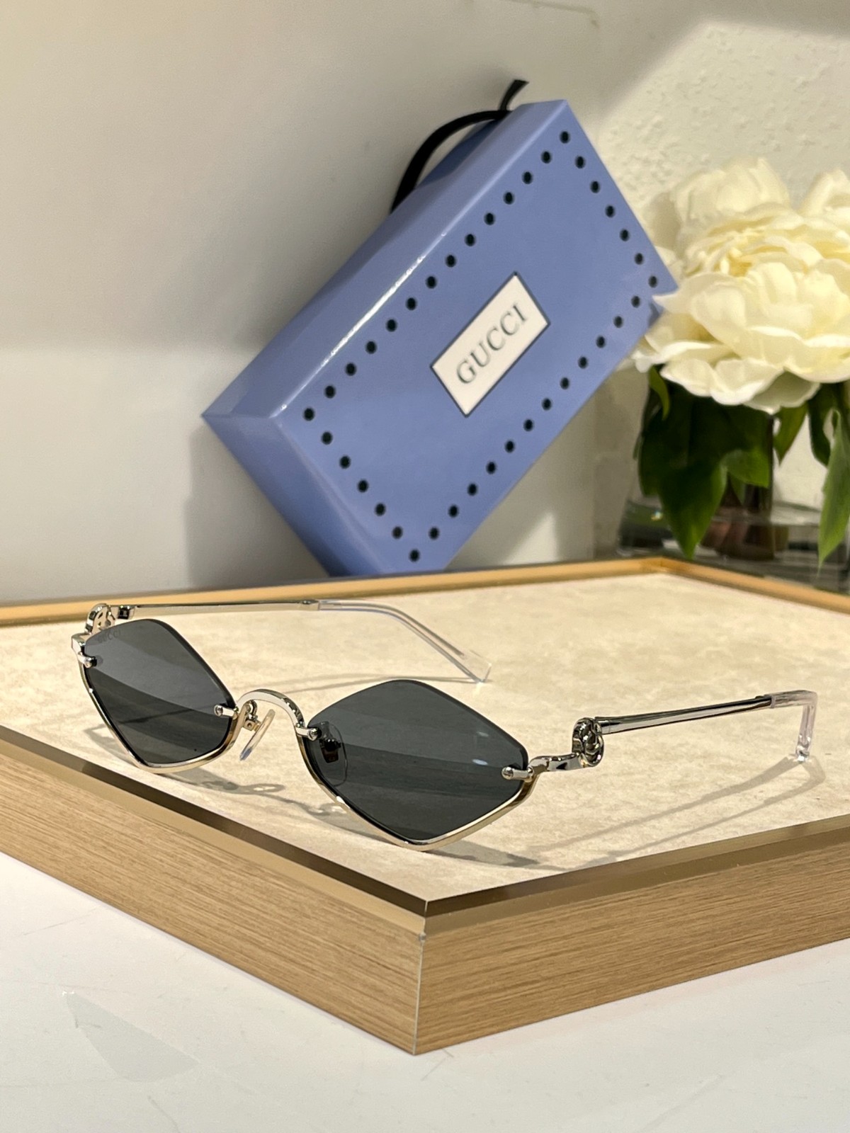 Gucci 01 glasses