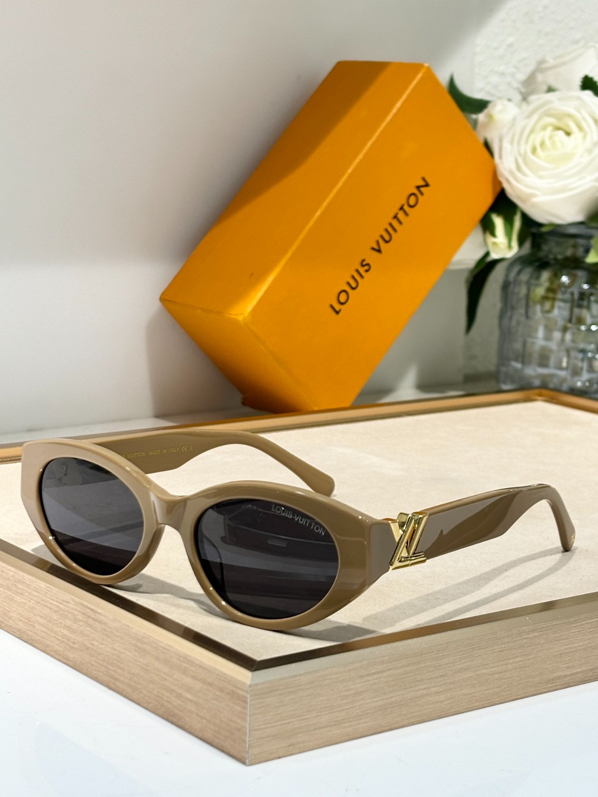 LV 02 glasses