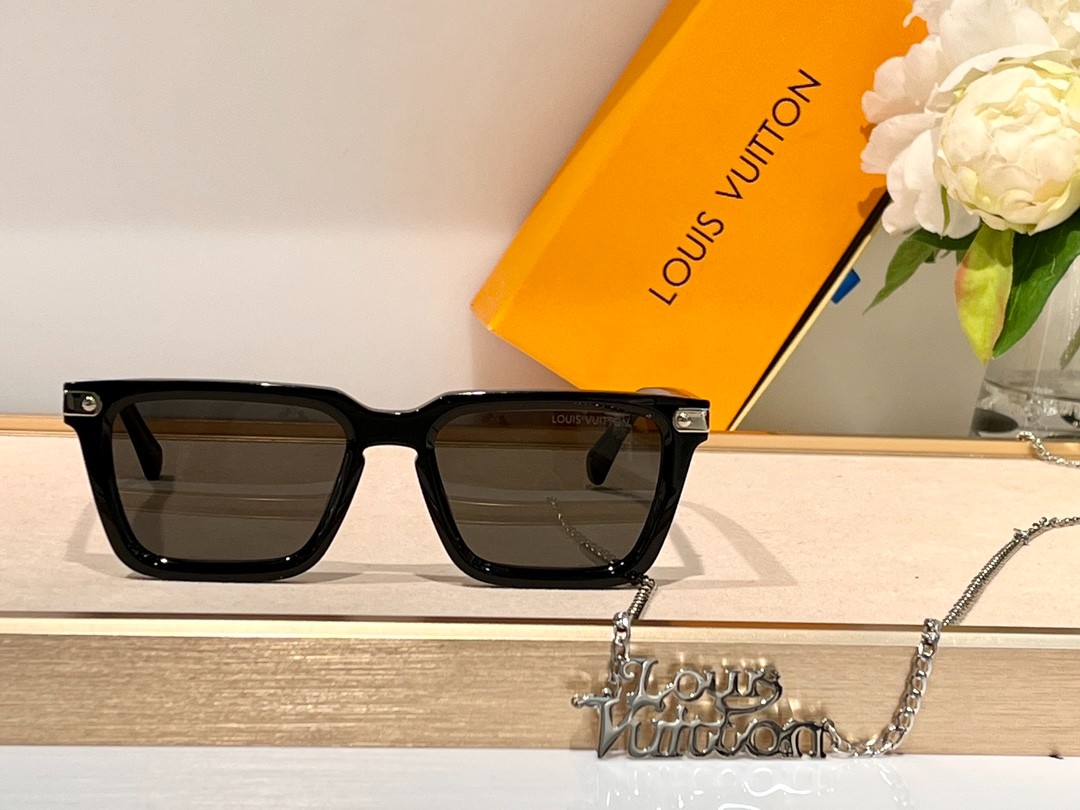 LV 02 glasses