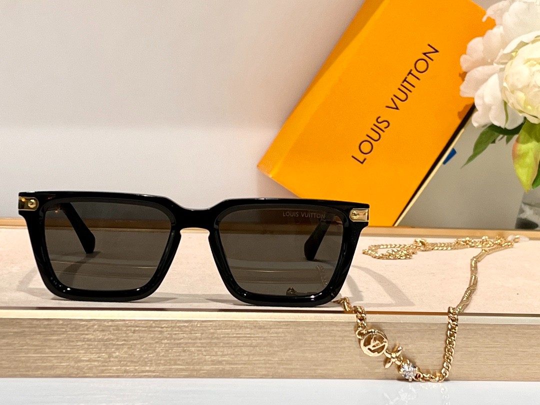 LV 02 glasses