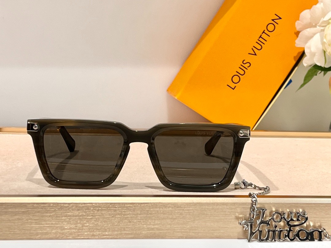 LV 02 glasses