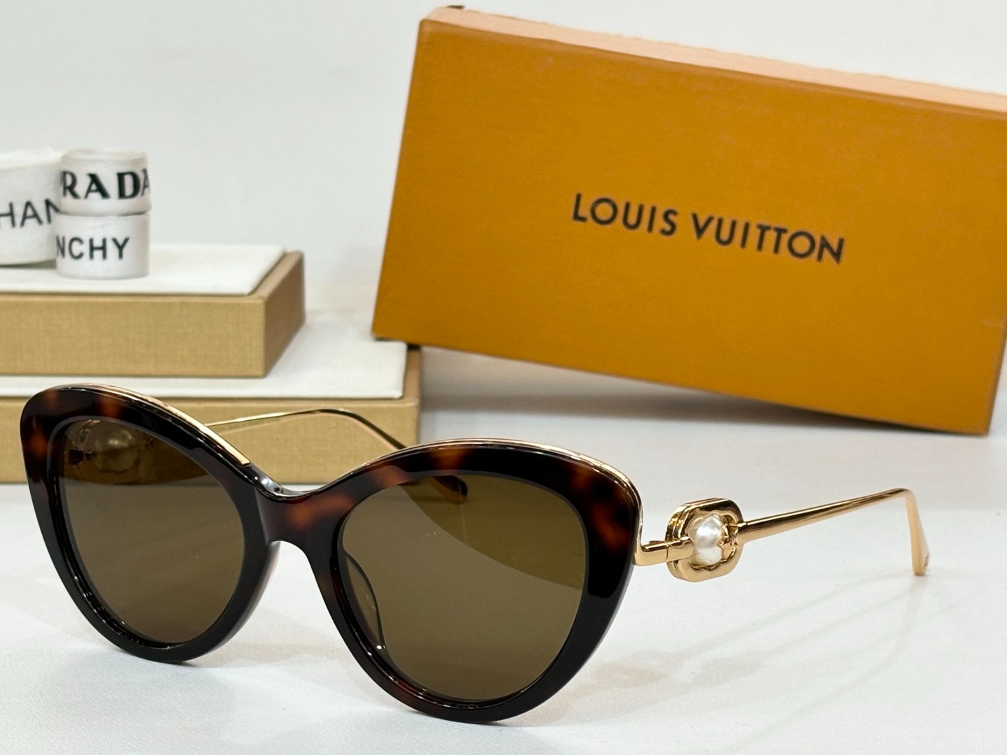 LV 01 glasses