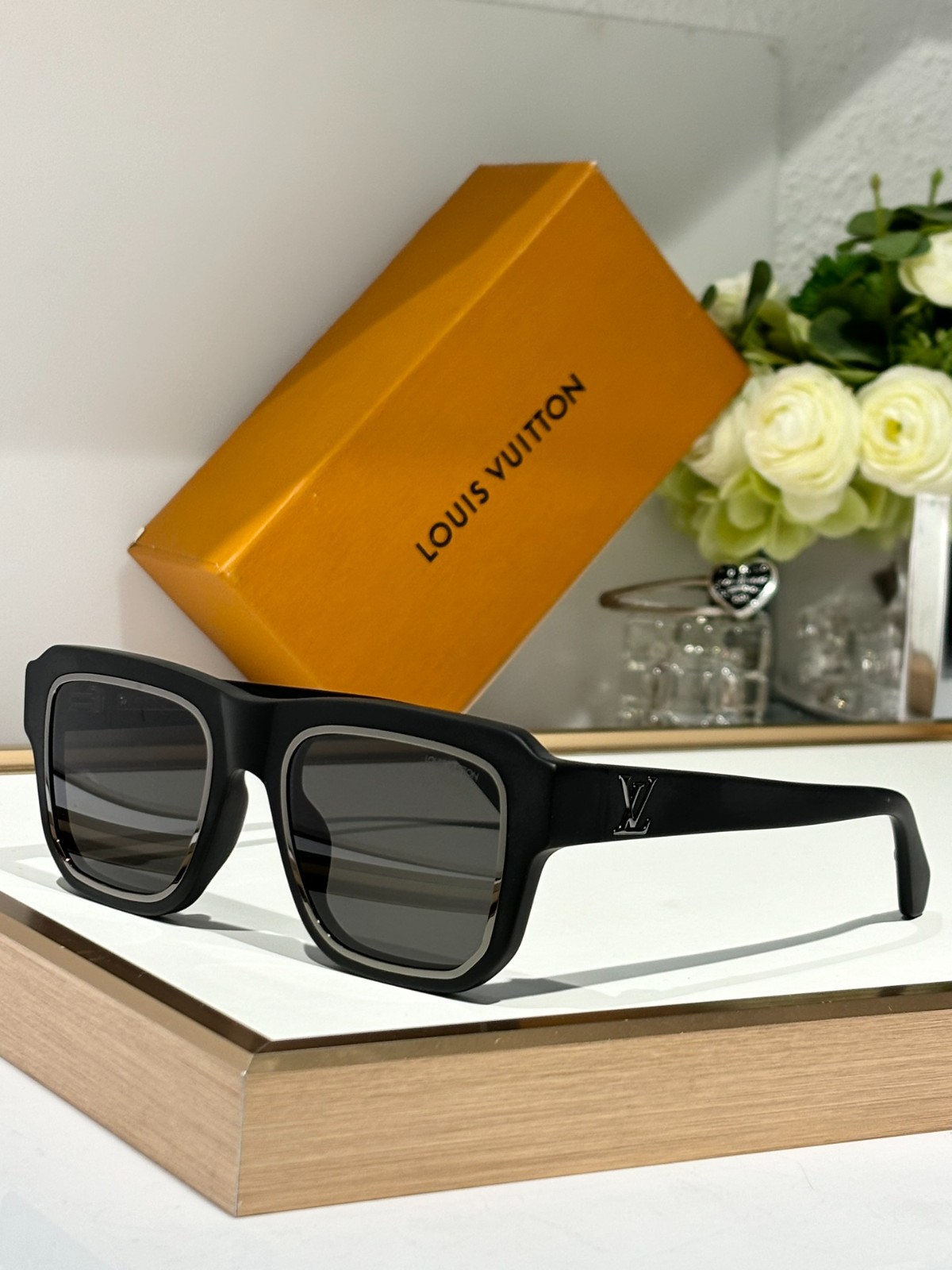 LV 01 glasses