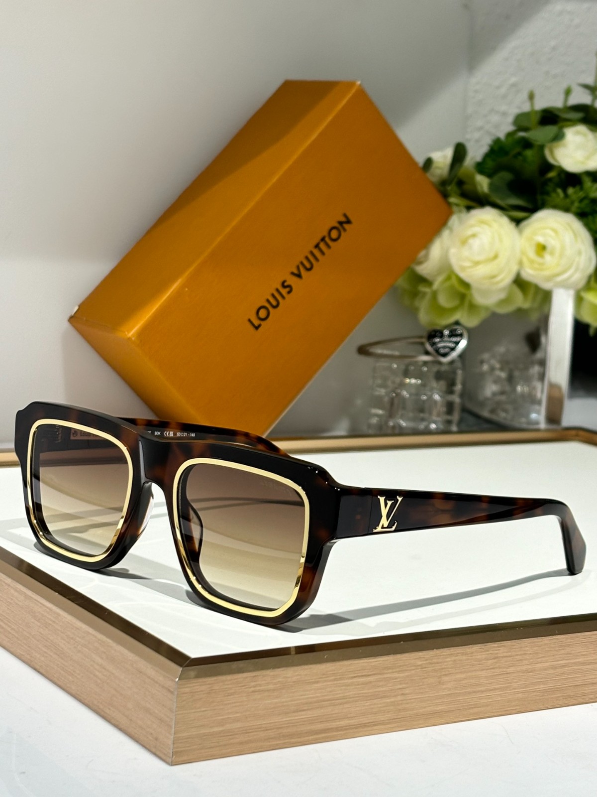 LV 01 glasses