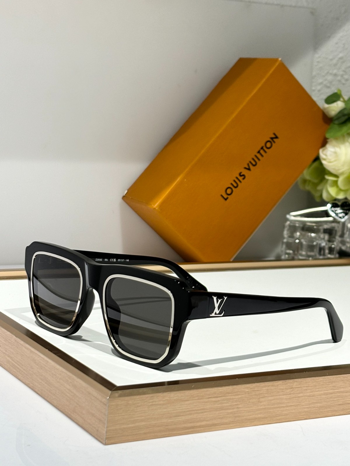 LV 01 glasses
