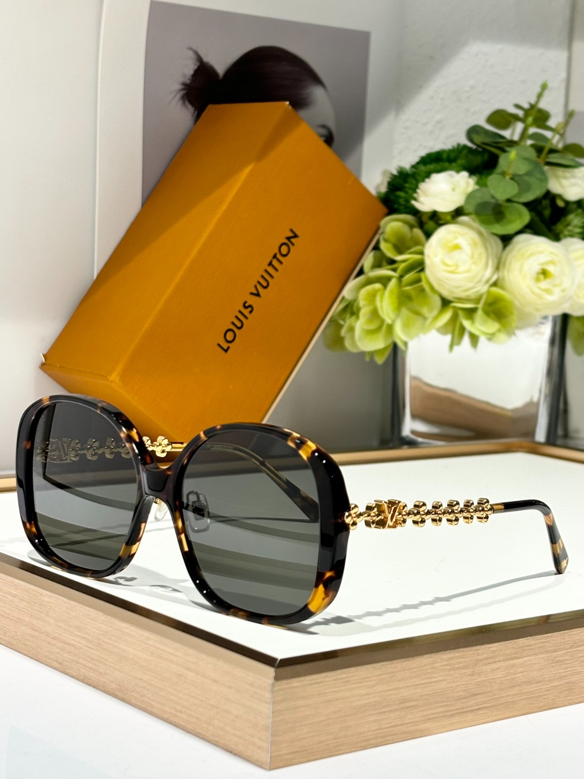 LV 01 glasses