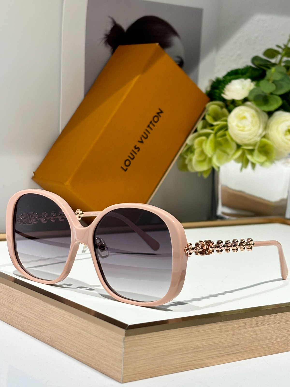 LV 01 glasses