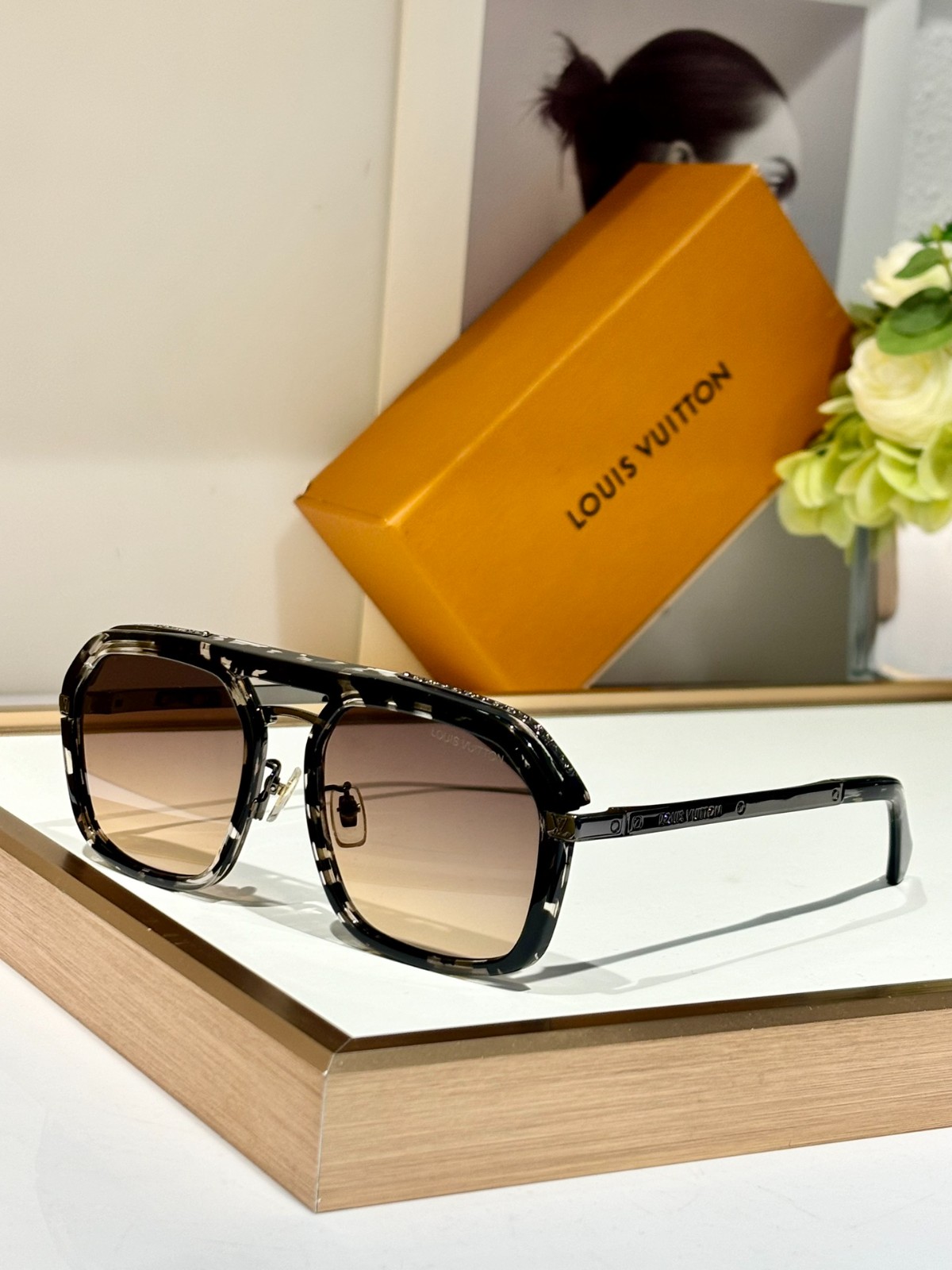 LV 01 glasses