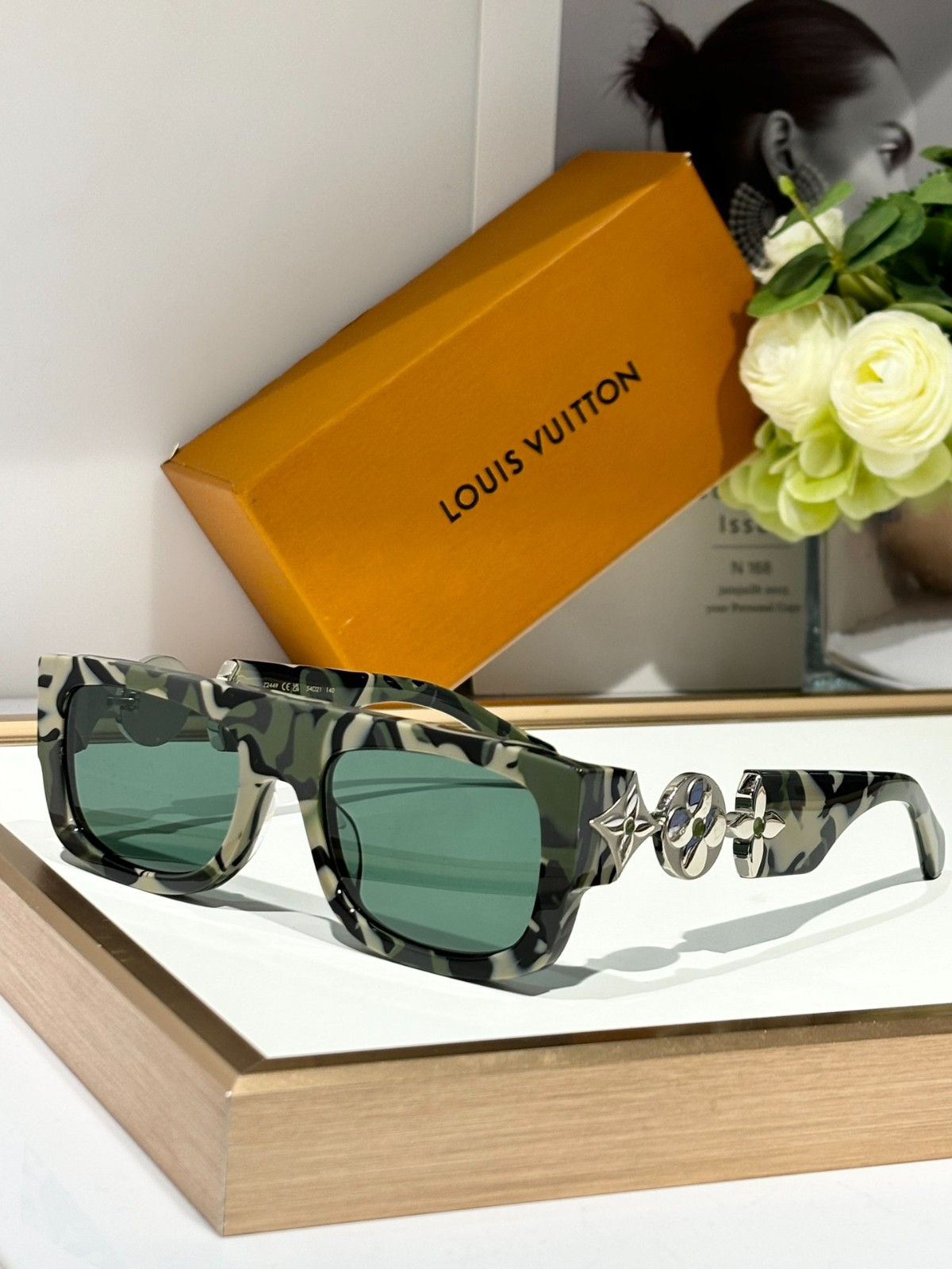 LV 01 glasses