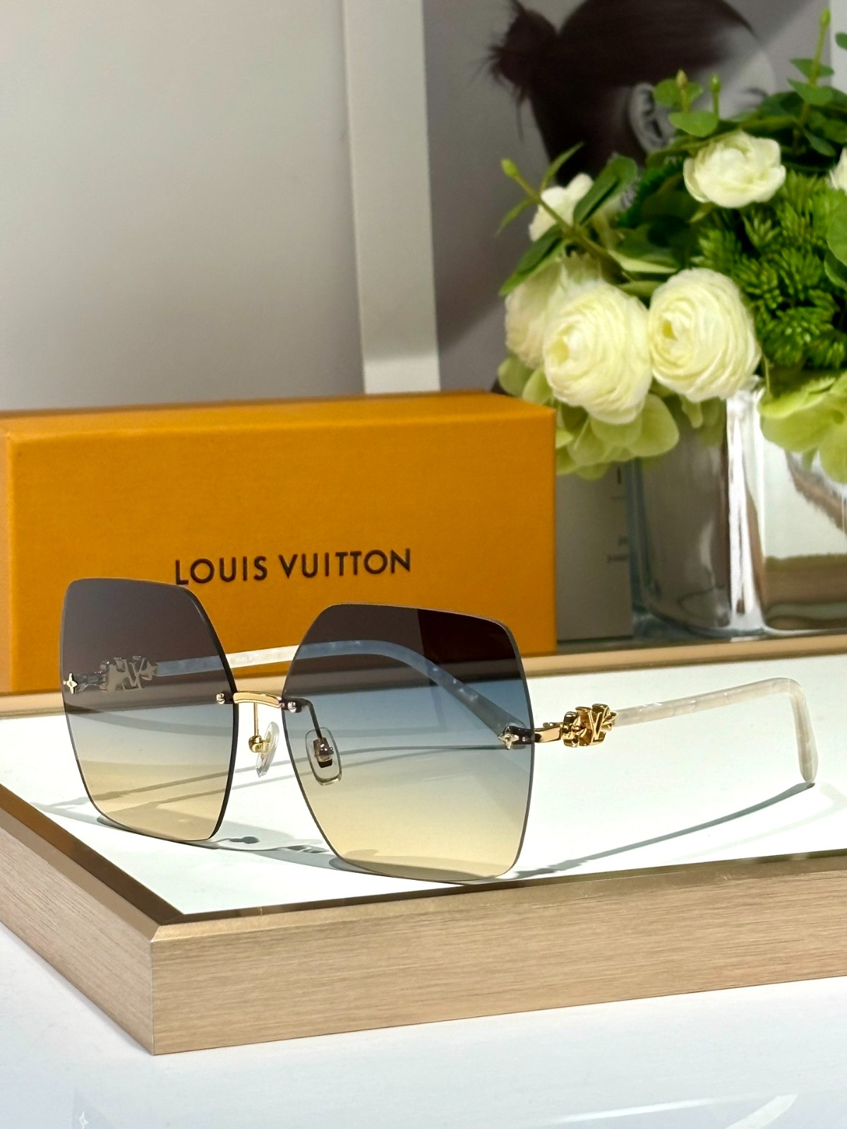 LV 01 glasses