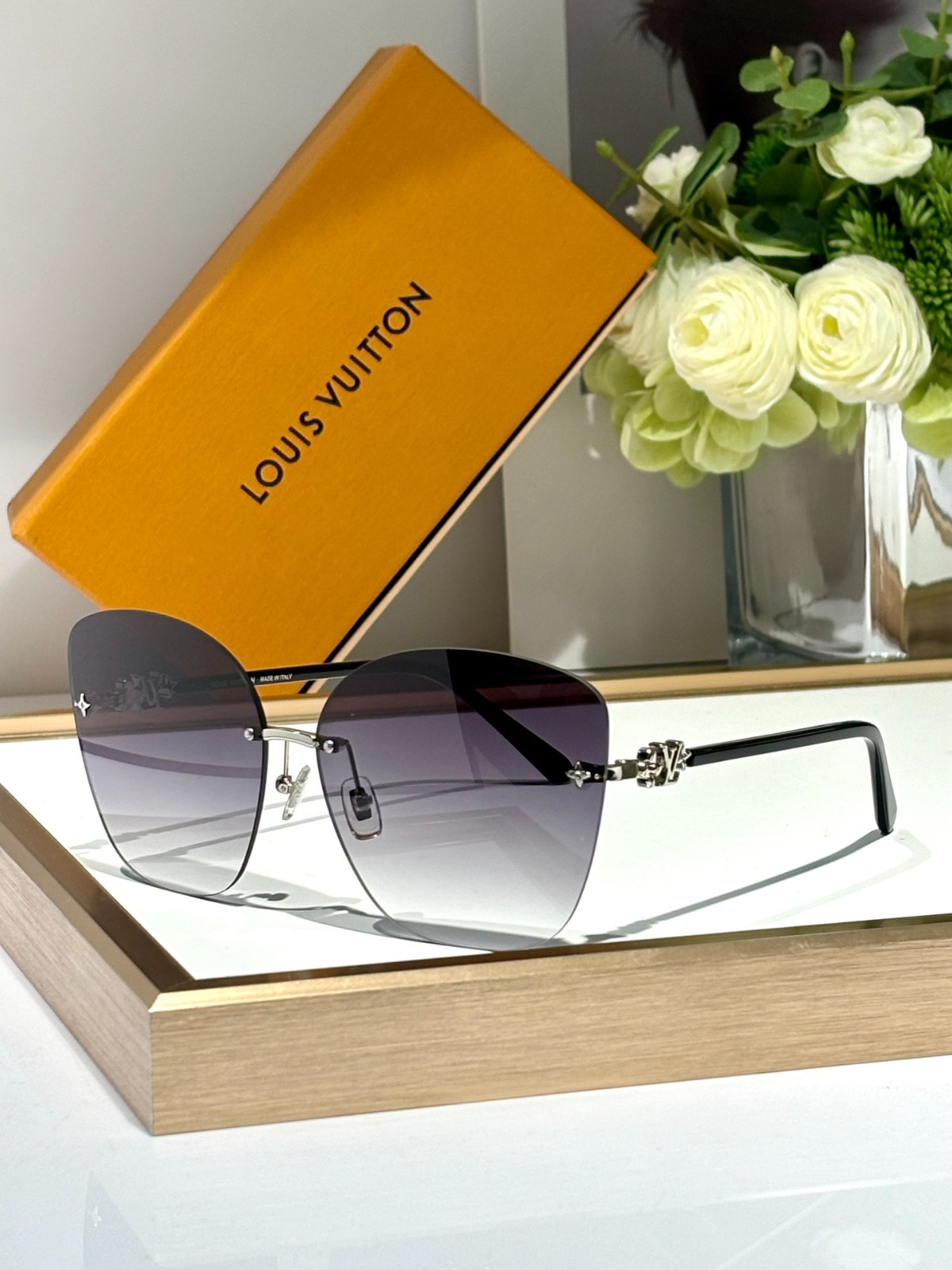 LV 01 glasses