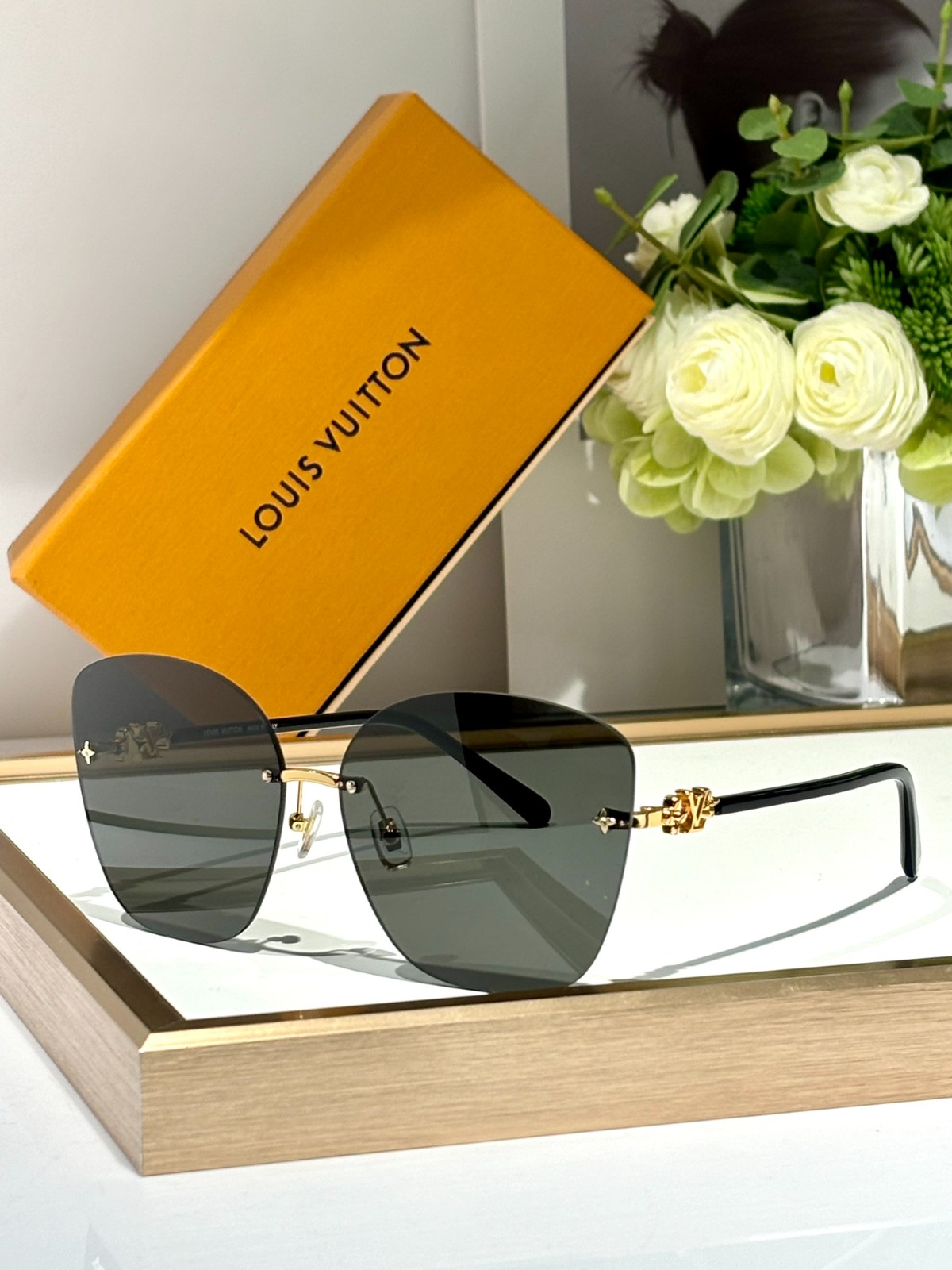 LV 01 glasses