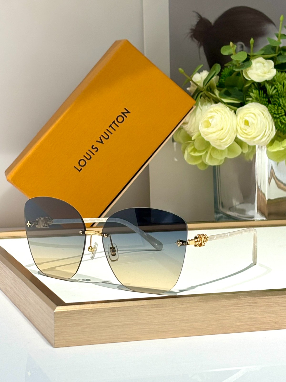 LV 01 glasses