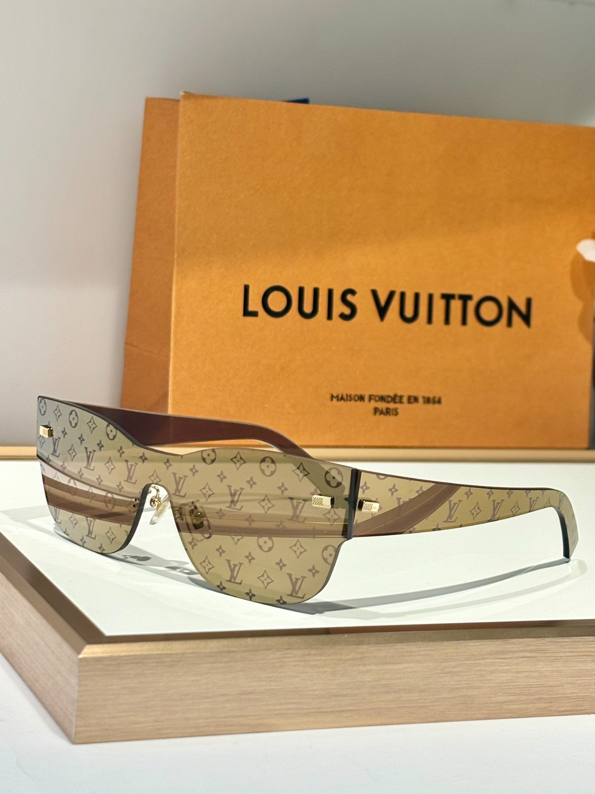 LV 01 glasses