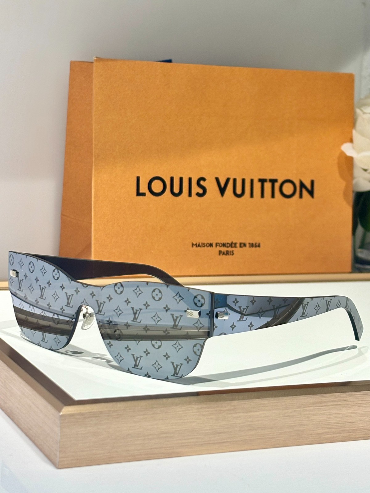 LV 01 glasses