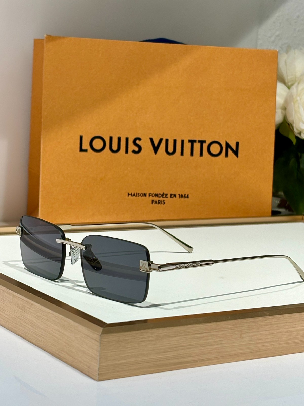LV 01 glasses