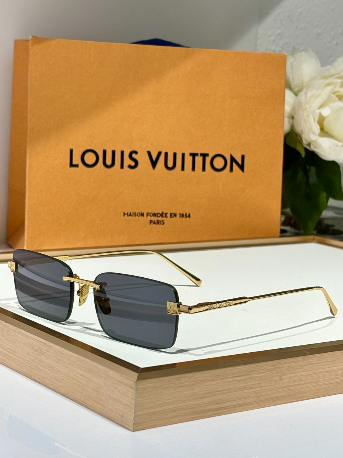 LV 01 glasses