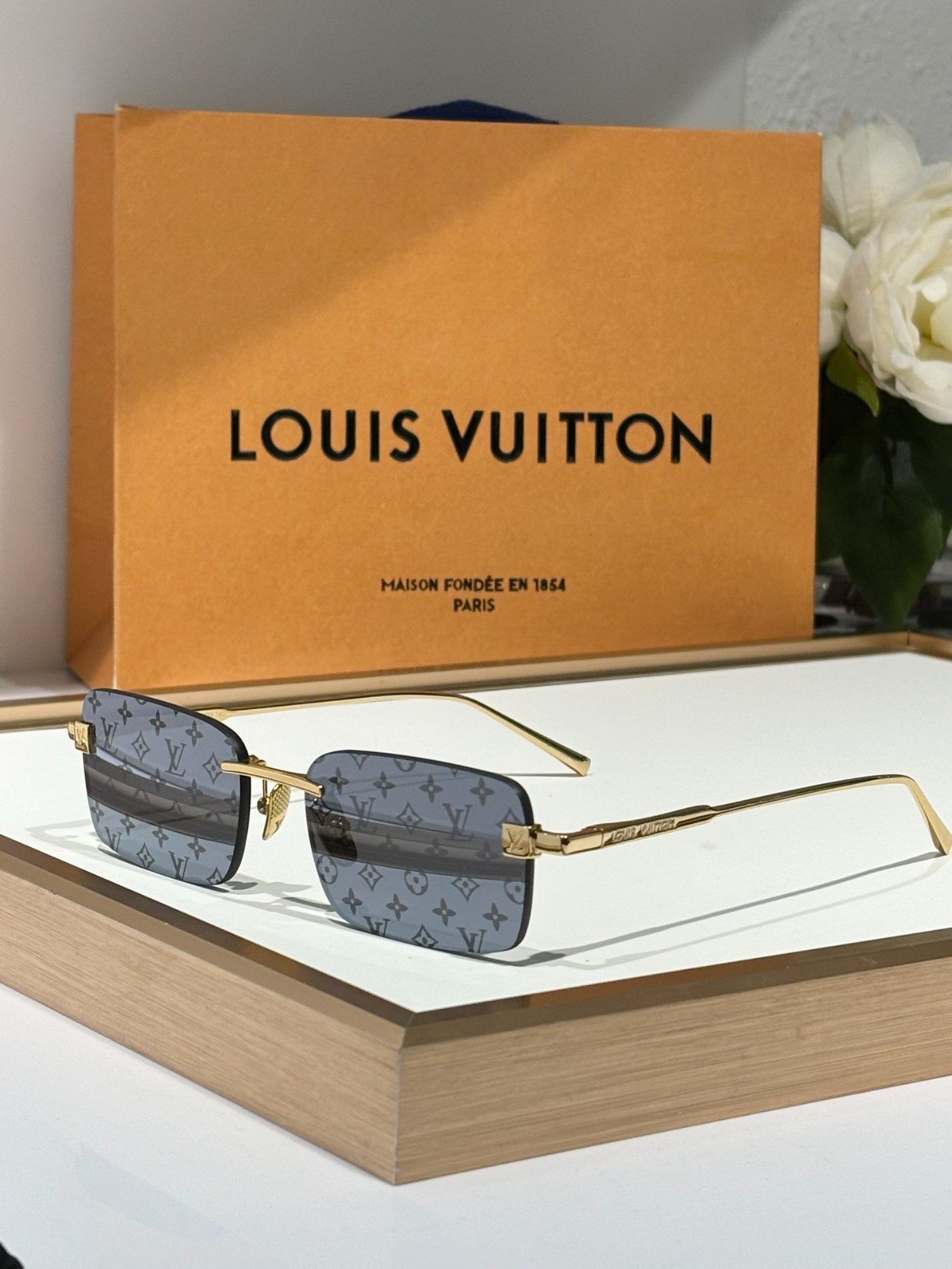LV 01 glasses