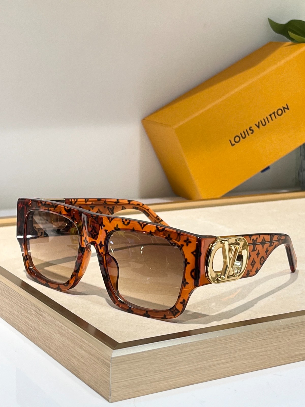 LV 01 glasses