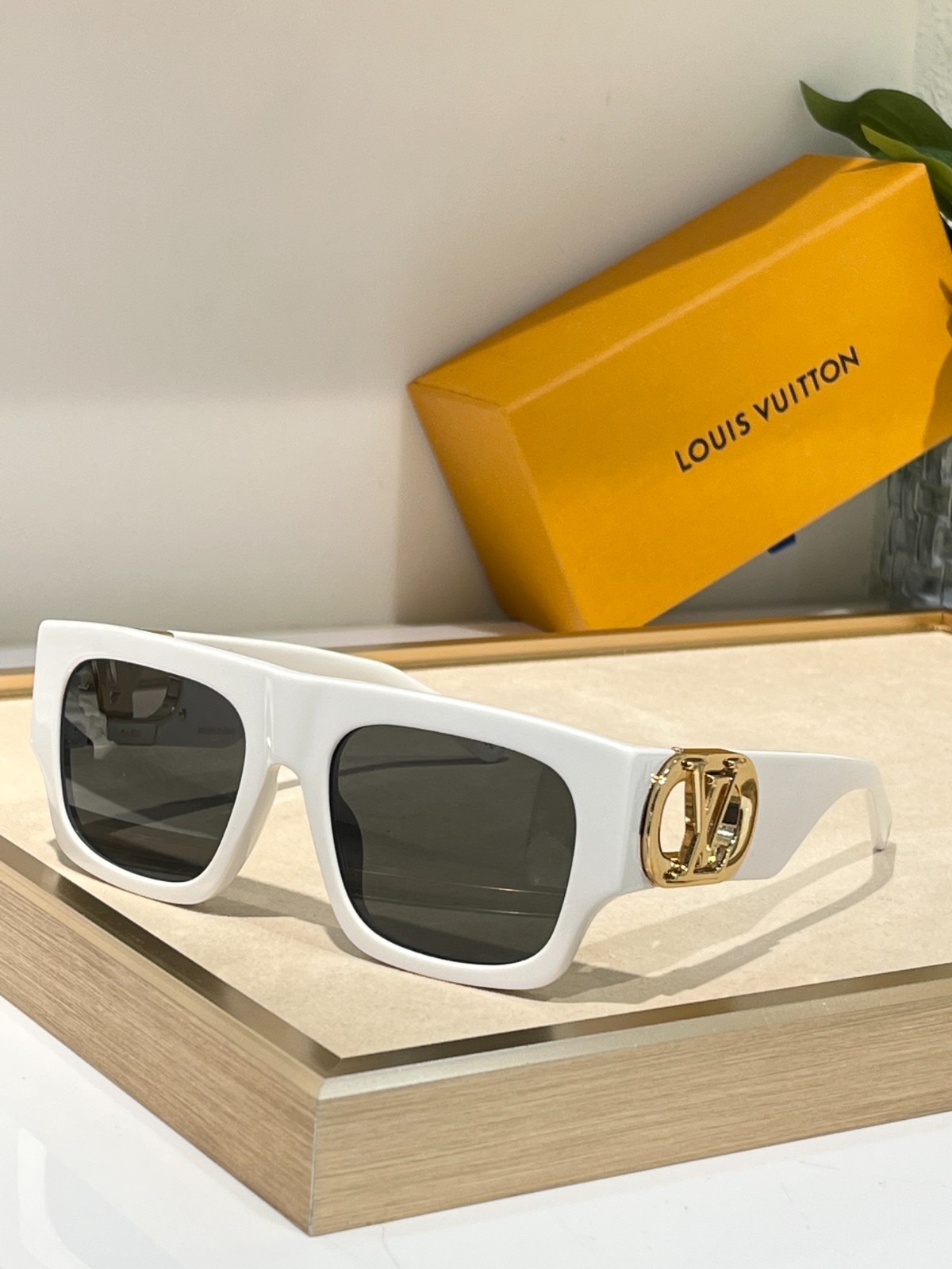 LV 01 glasses