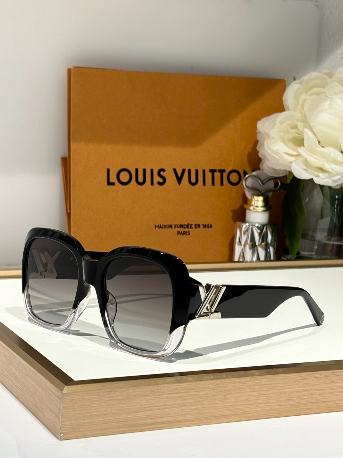 LV 01 glasses