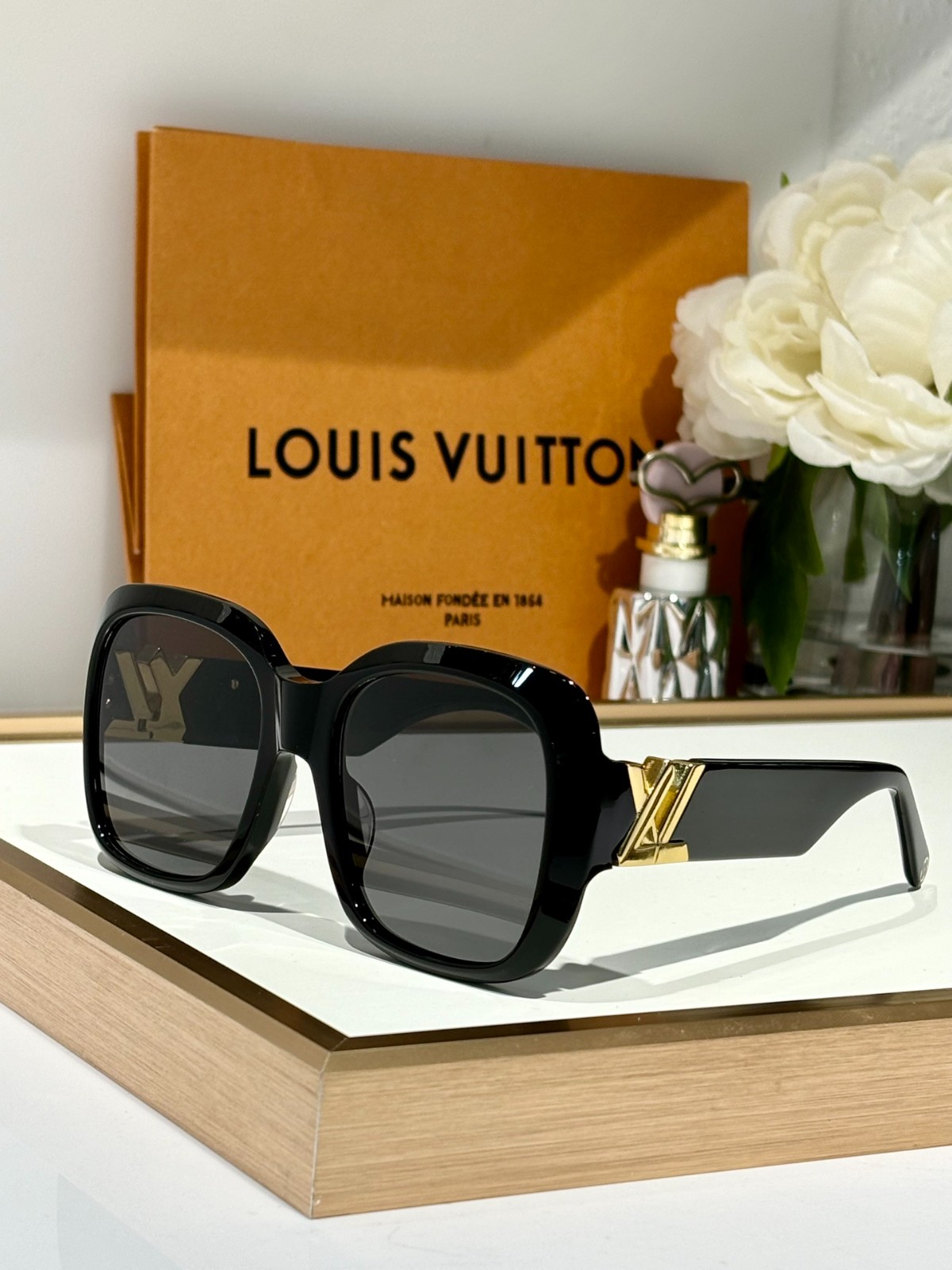 LV 01 glasses