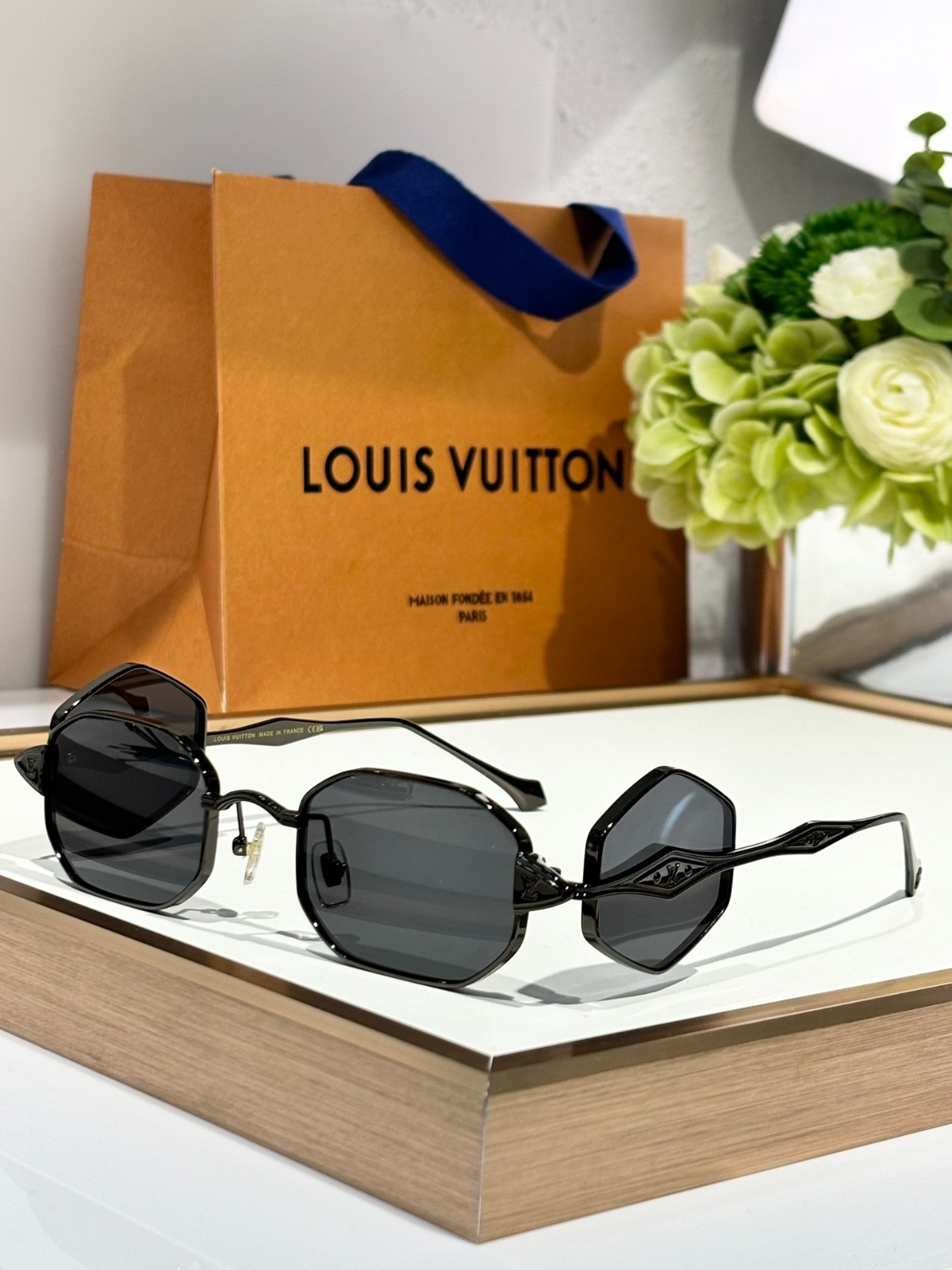 LV 01 glasses