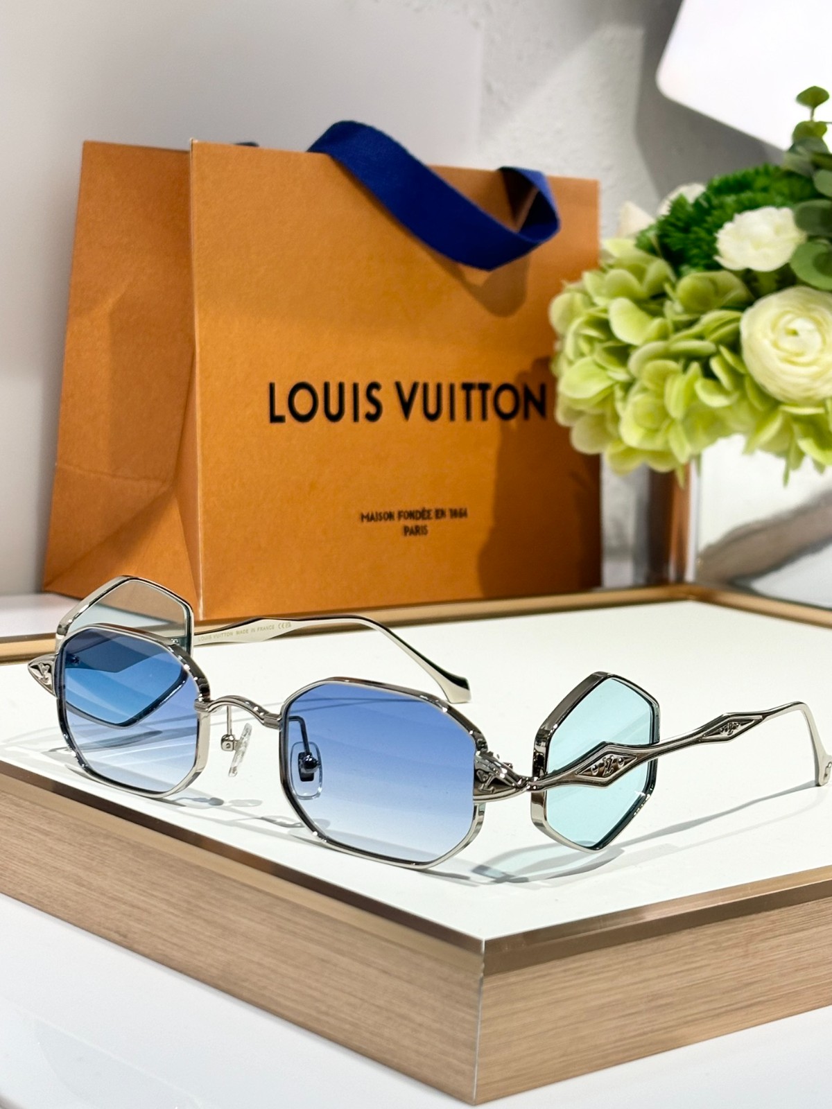 LV 01 glasses