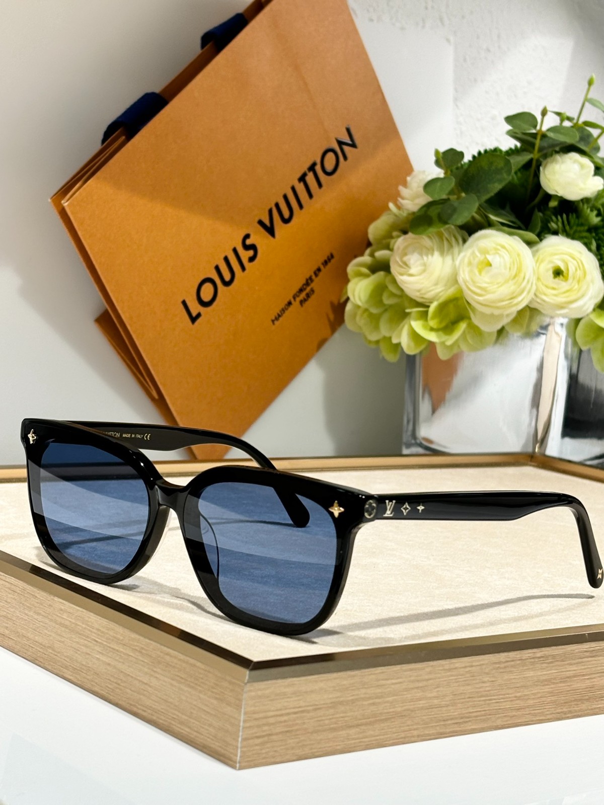 LV 01 glasses