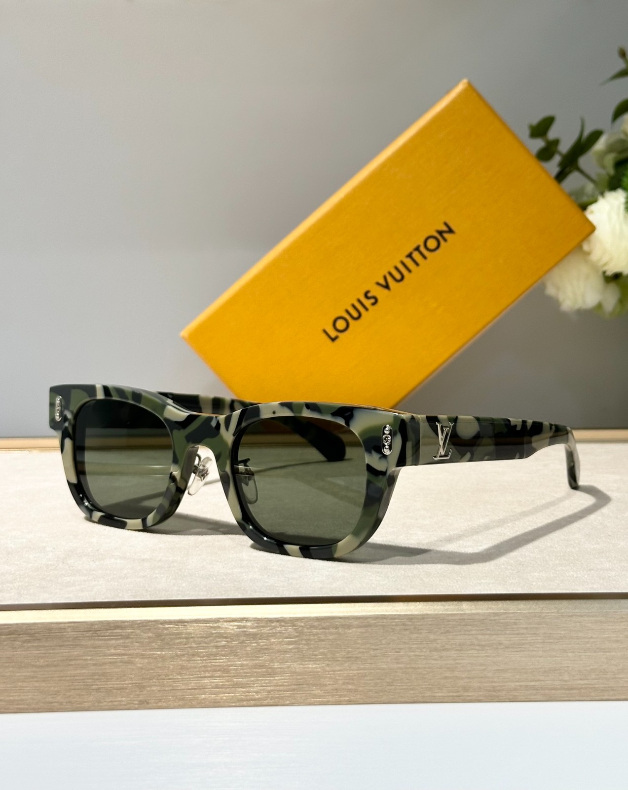 LV 01 glasses