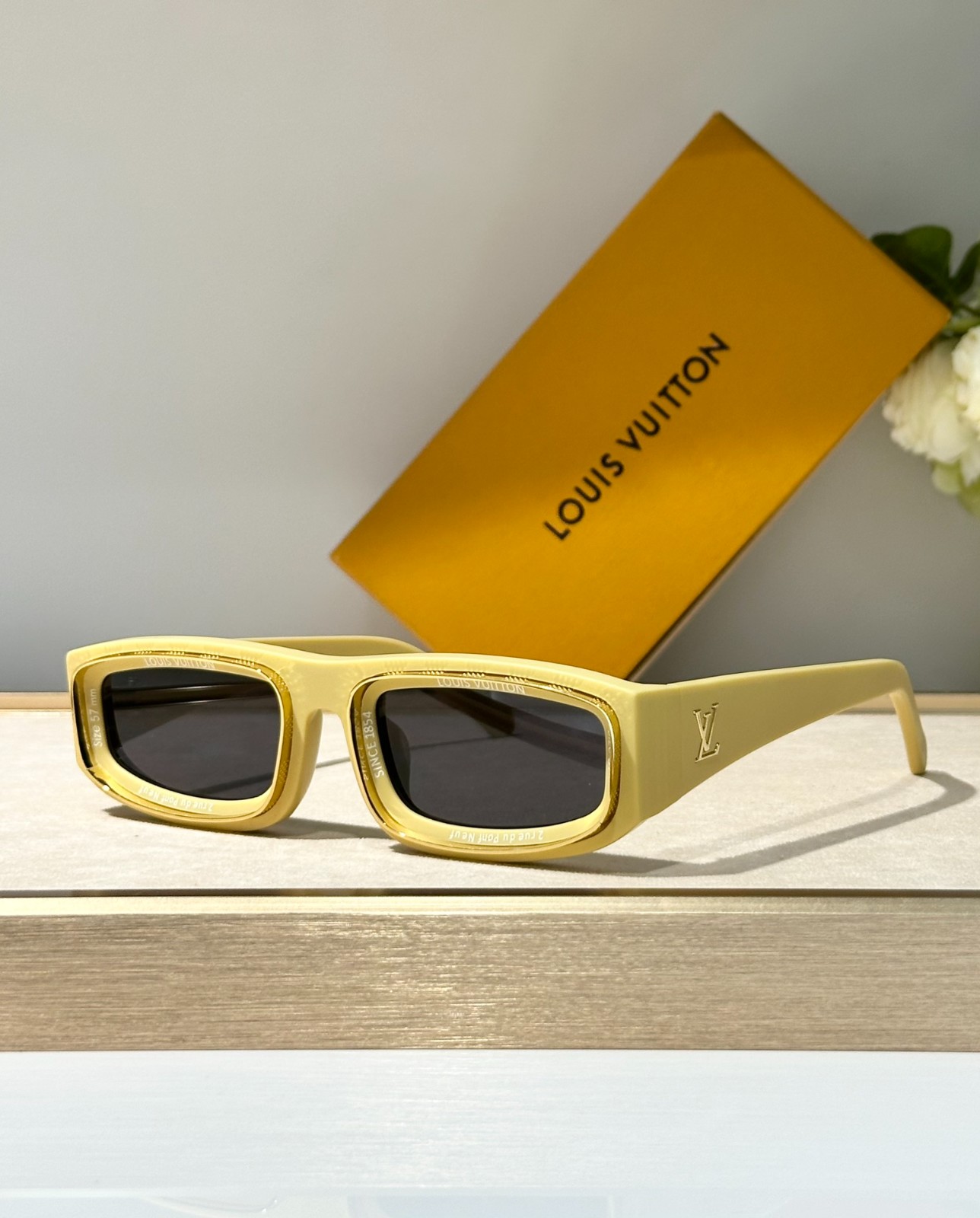 LV 01 glasses