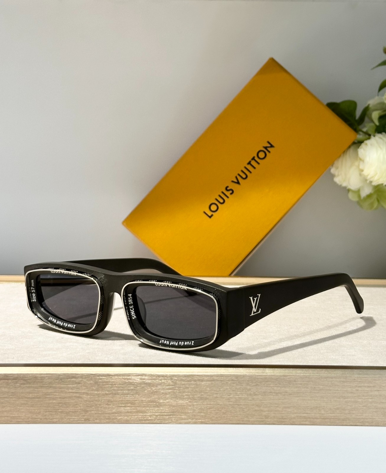 LV 01 glasses
