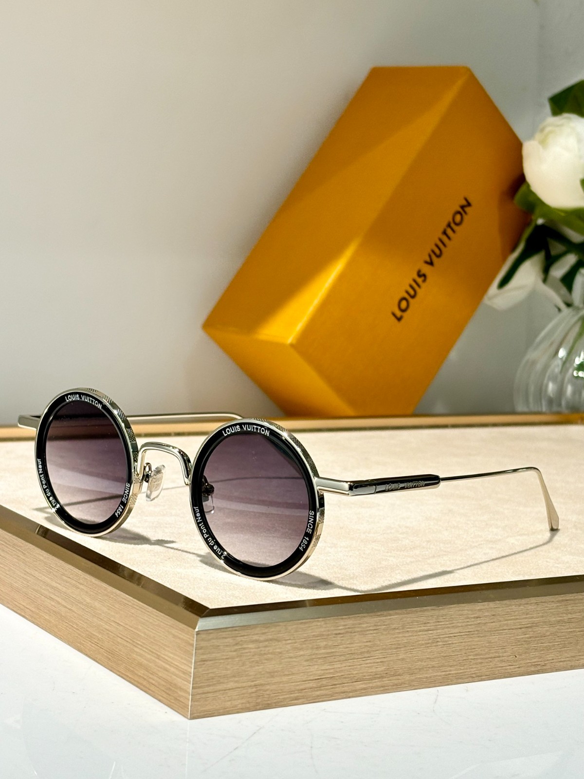 LV 01 glasses