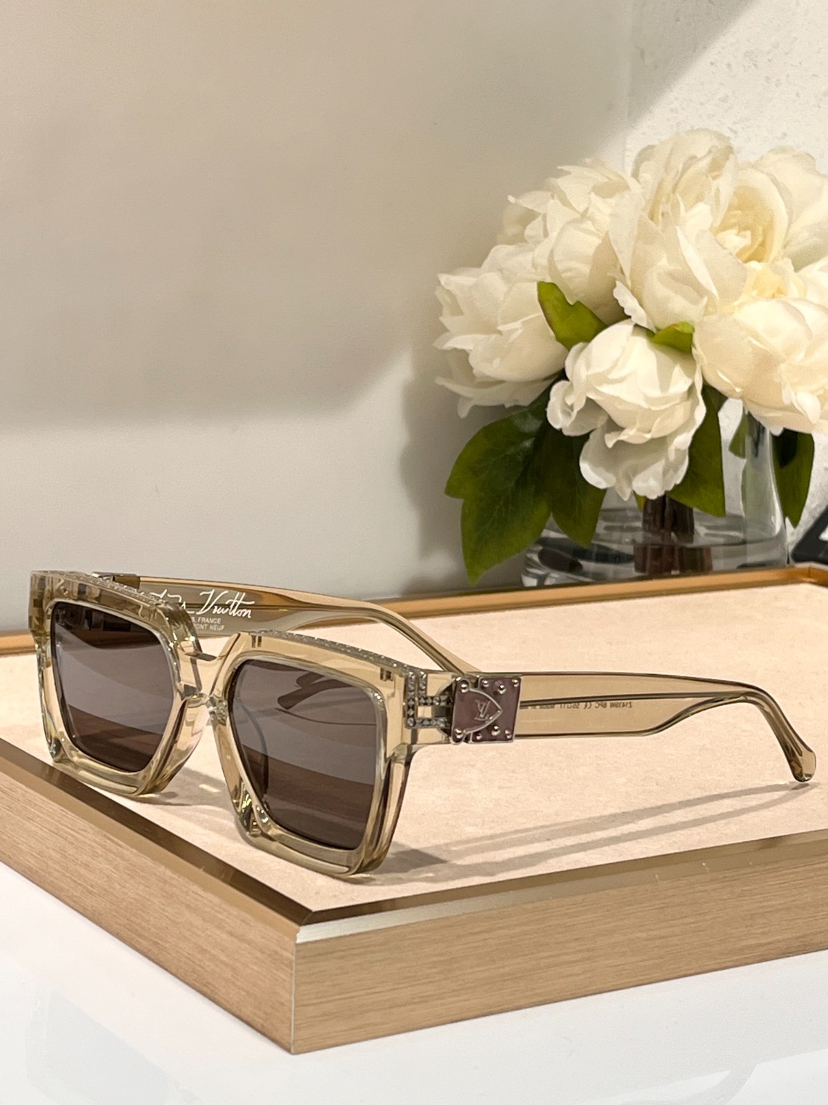 LV 01 glasses