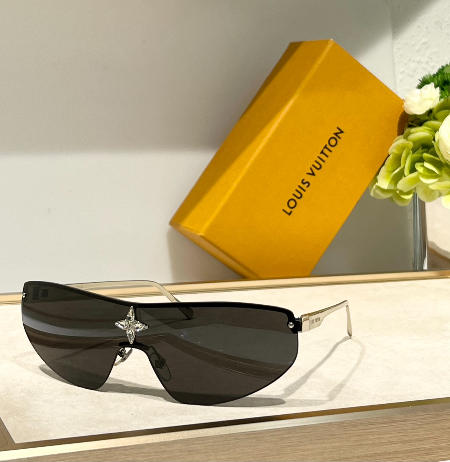 LV 01 glasses