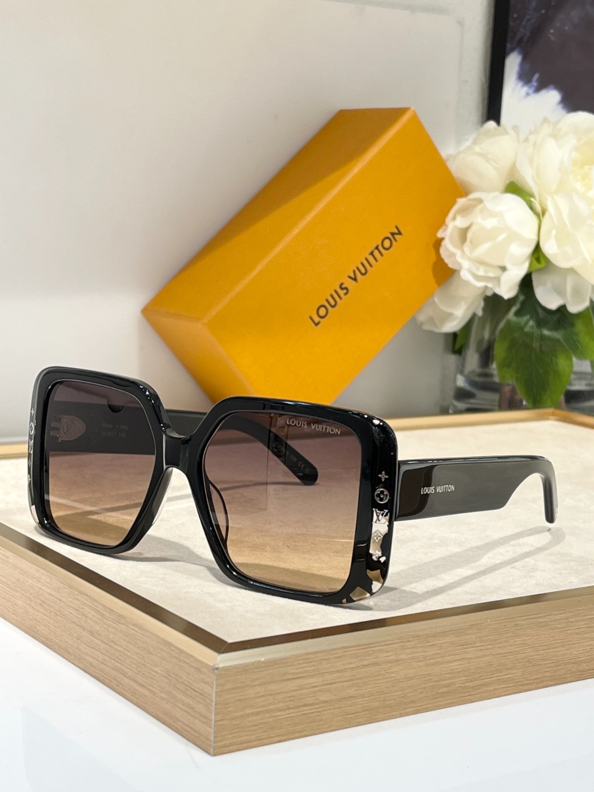 LV 01 glasses